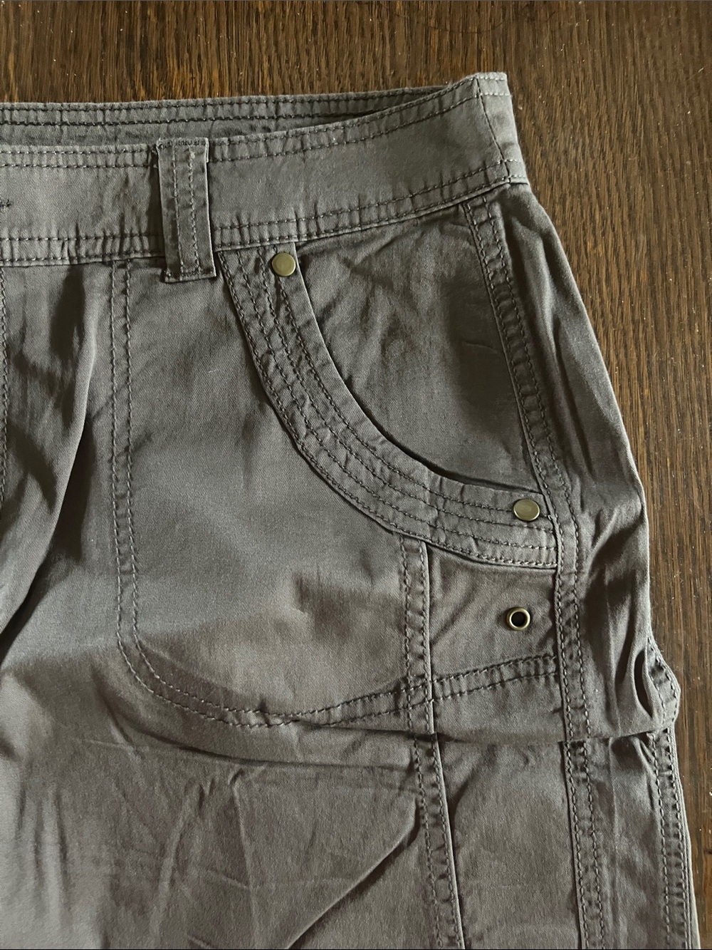 Style & Co Light Brown Utility Cargo Shorts - Women's - Picture 4 of 4